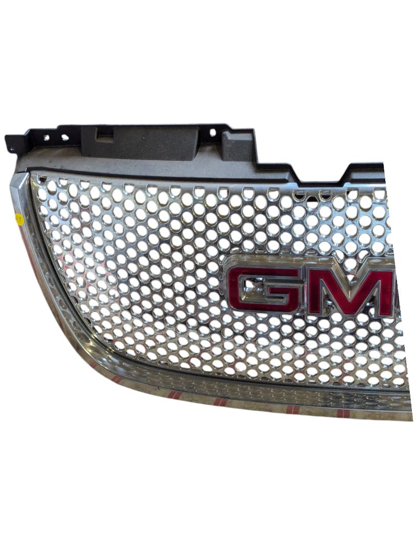 GMC YUKON DENALI CHROME HONEYCOMB GRILLE