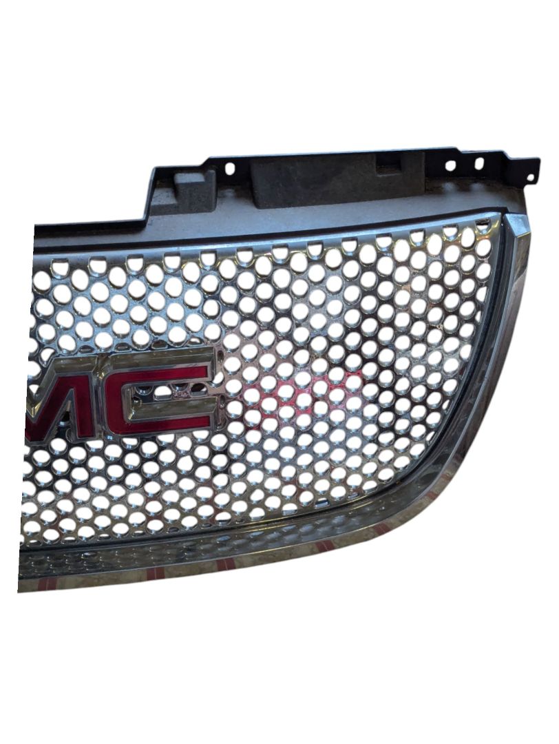 GMC YUKON DENALI CHROME HONEYCOMB GRILLE