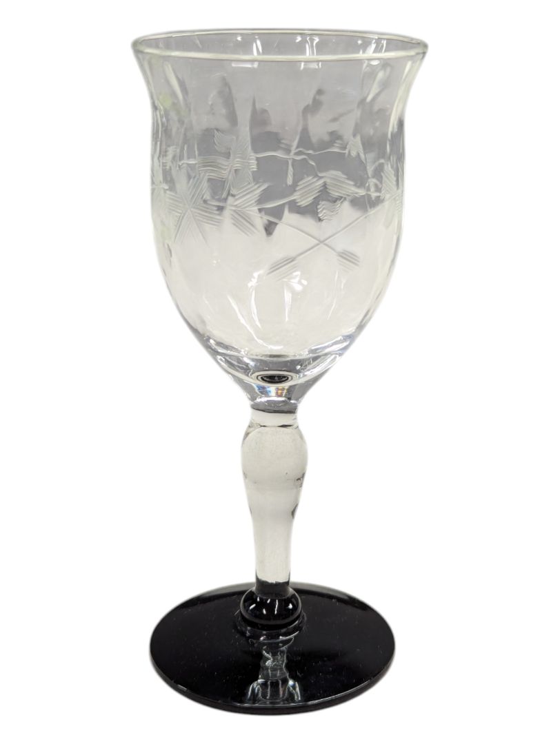 Glass goblet with tinted foot