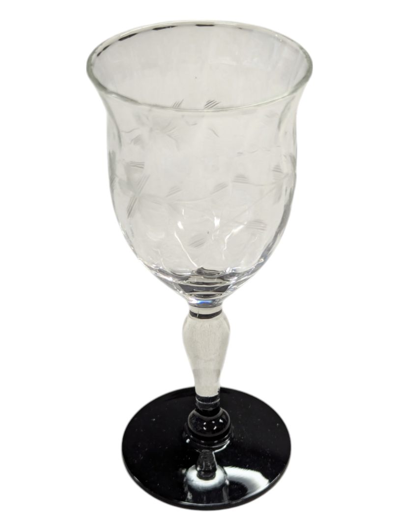 Glass goblet with tinted foot