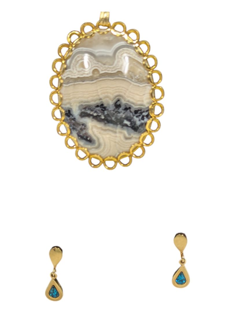 Blue geode with gold detailing jewelry set