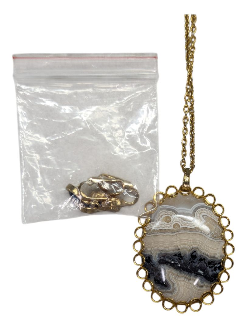 Blue geode with gold detailing jewelry set