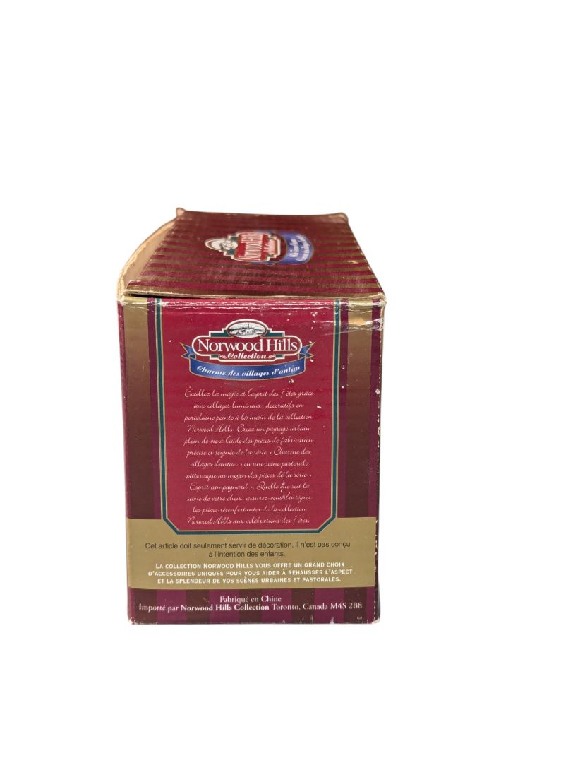 Norwood Hills Polyresin Carriage