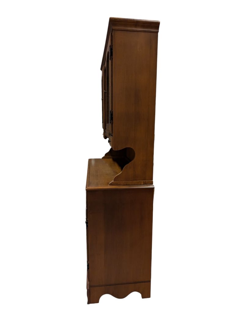Wooden Kitchen Hutch  68