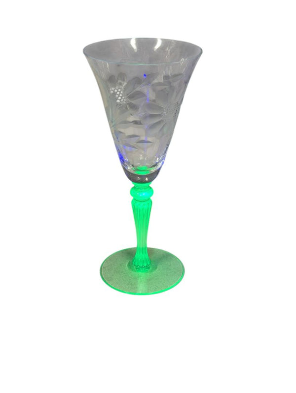 Uranium Streamed Wine Glass