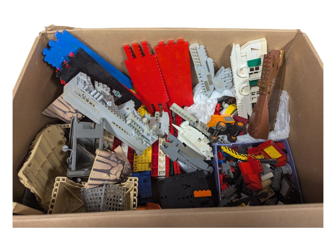 Lot of Lego and MagaBlocks