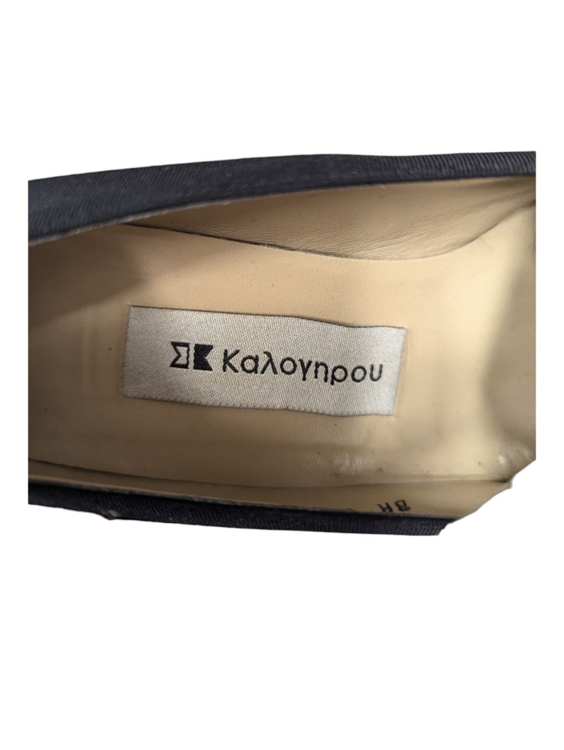 Kaλoynpou Black Heels with Bow Size 6