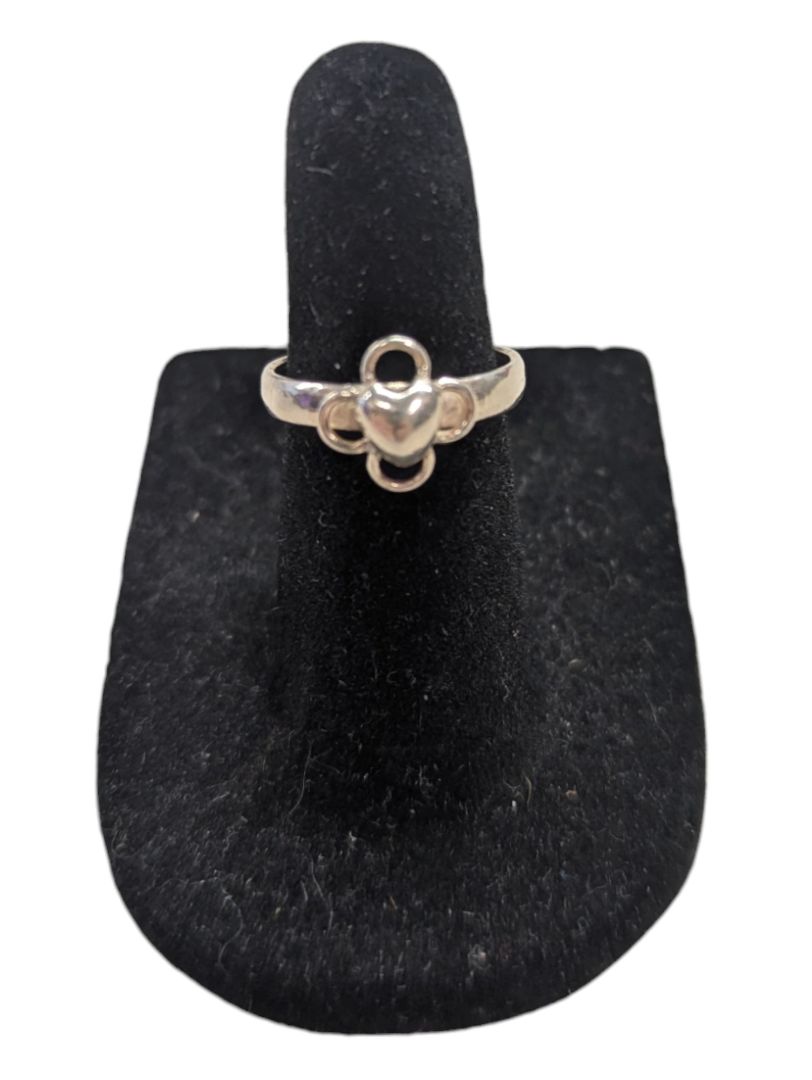 Heart and Flower Silver Ring Size 1 3/4 (13)