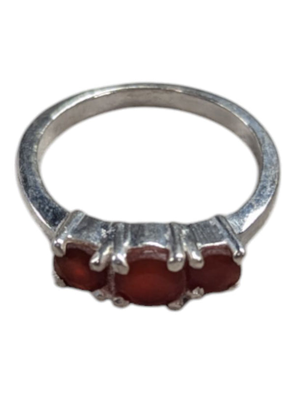 Red Tristone Silver Ring Size 6 1/2 (17)