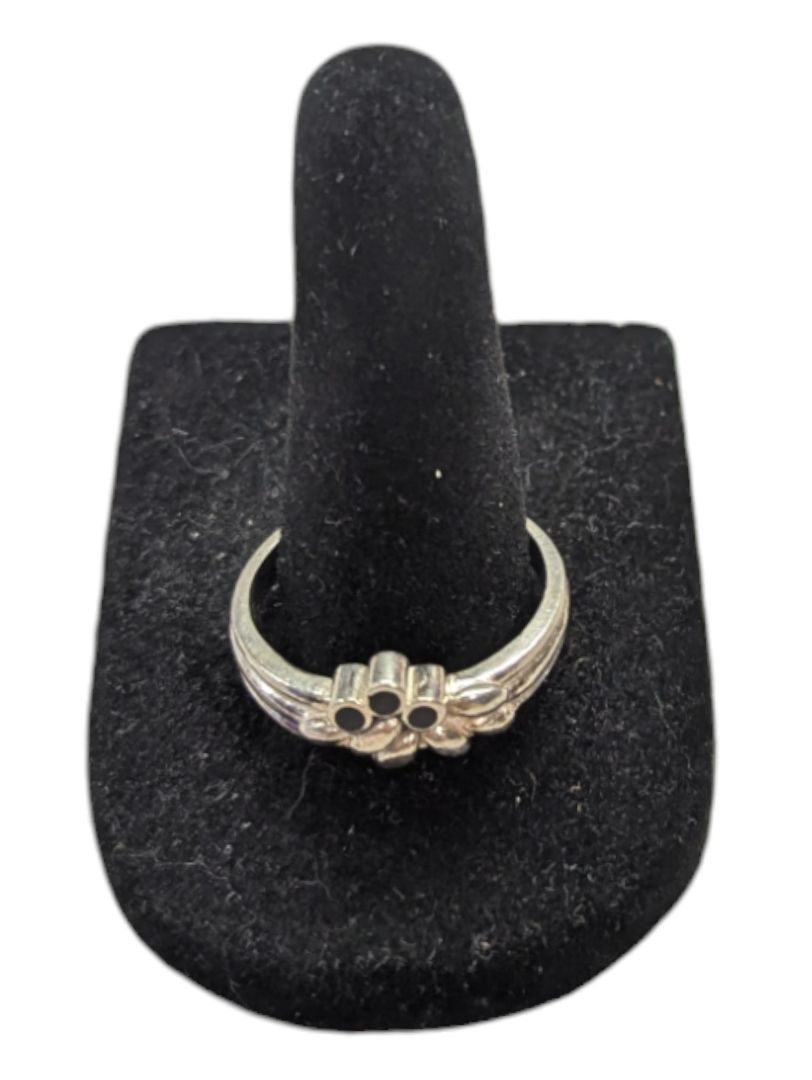 Grape Motif Silver Ring Size 7 1/4 (17 1/2)