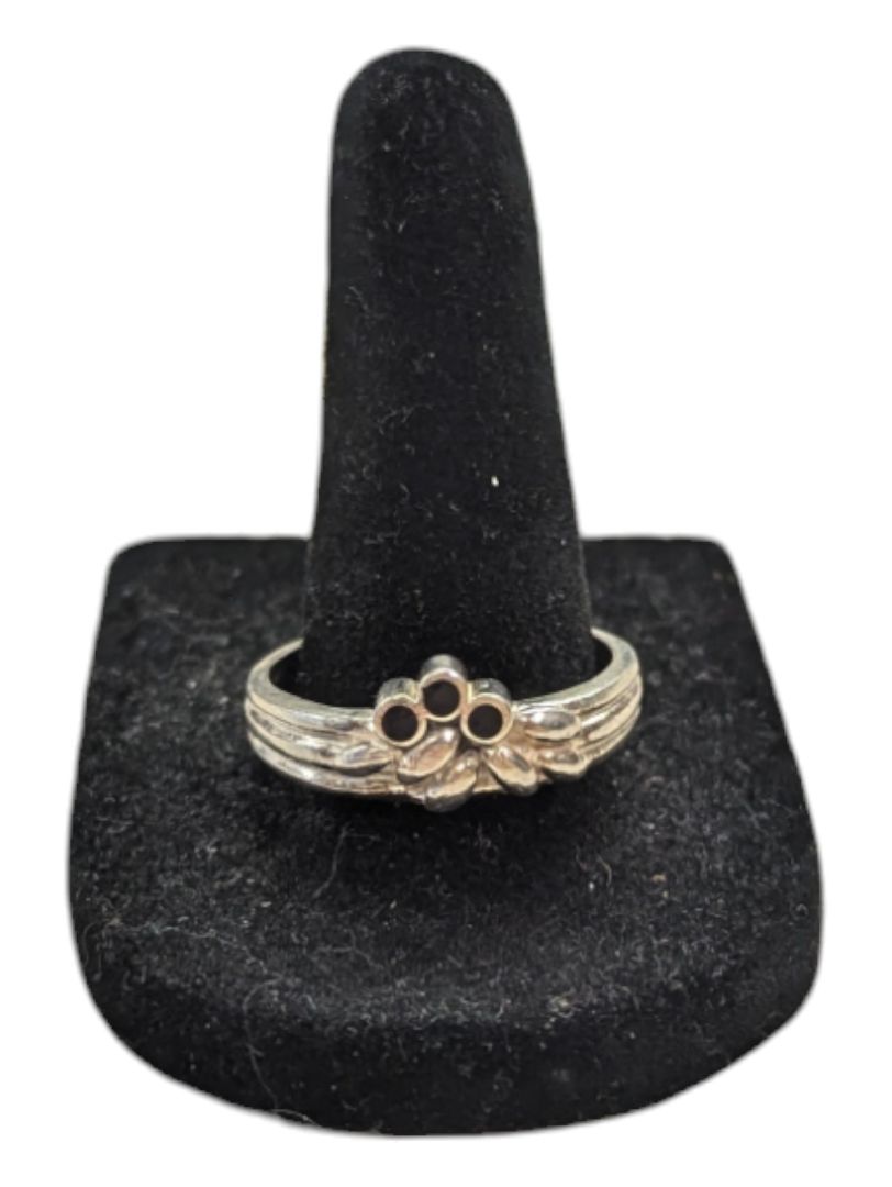 Grape Motif Silver Ring Size 7 1/4 (17 1/2)