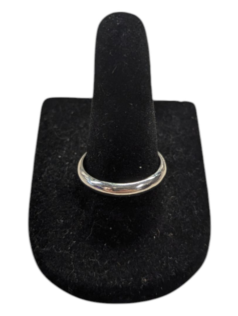 Simple Silver Band Size 5 (15 3/4)
