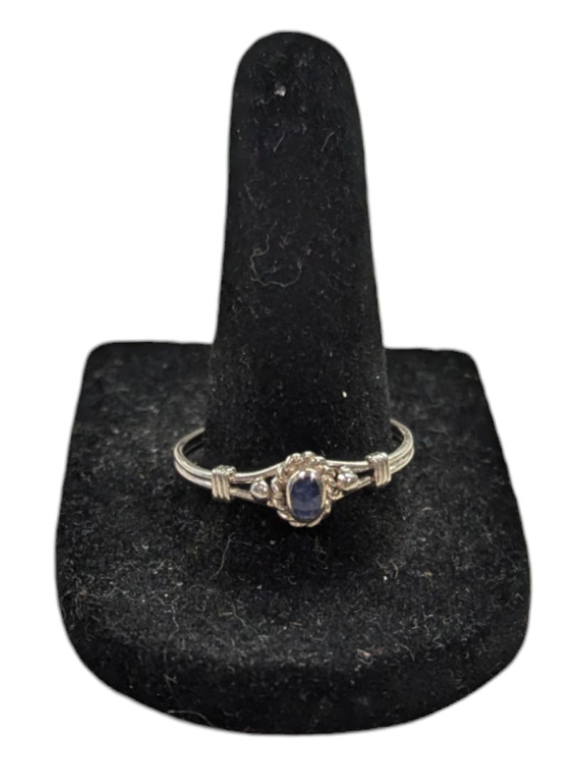 Delicate Blue Silver Ring Size 7 1/4 (17 1/2)