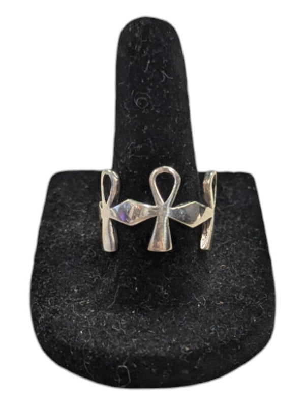 3 Cross Silver Ring Size 4 3/4 (15 1/2)