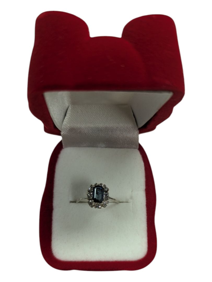 Regal Square Gem Silver Ring Size 4 1/4 (15)