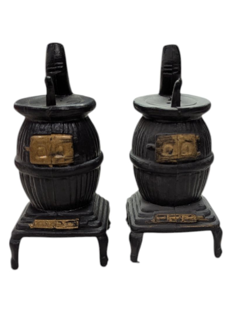 Woodstove salt and pepper shakers