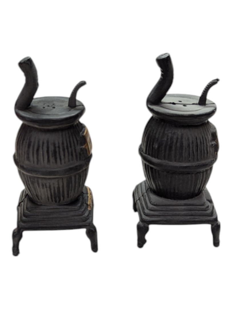 Woodstove salt and pepper shakers