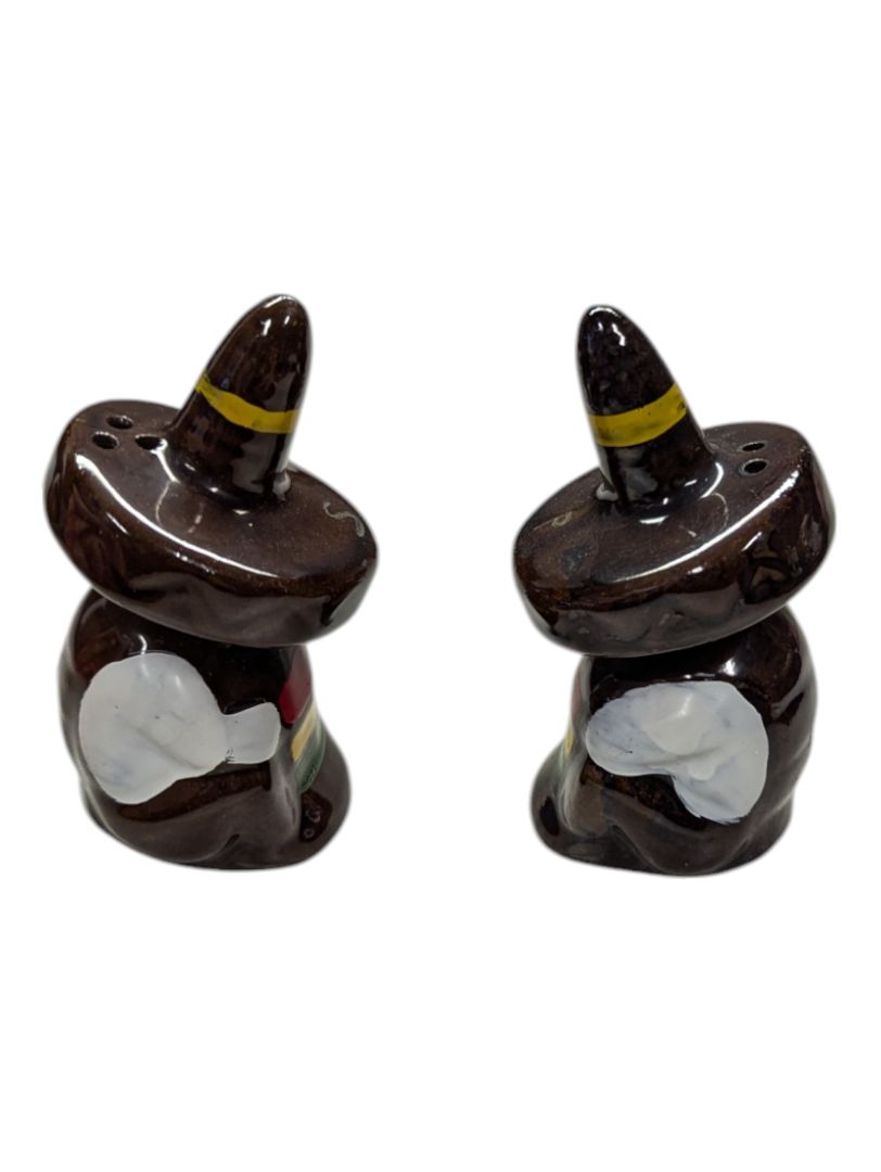 Cactus/sombrero salt and pepper shakers
