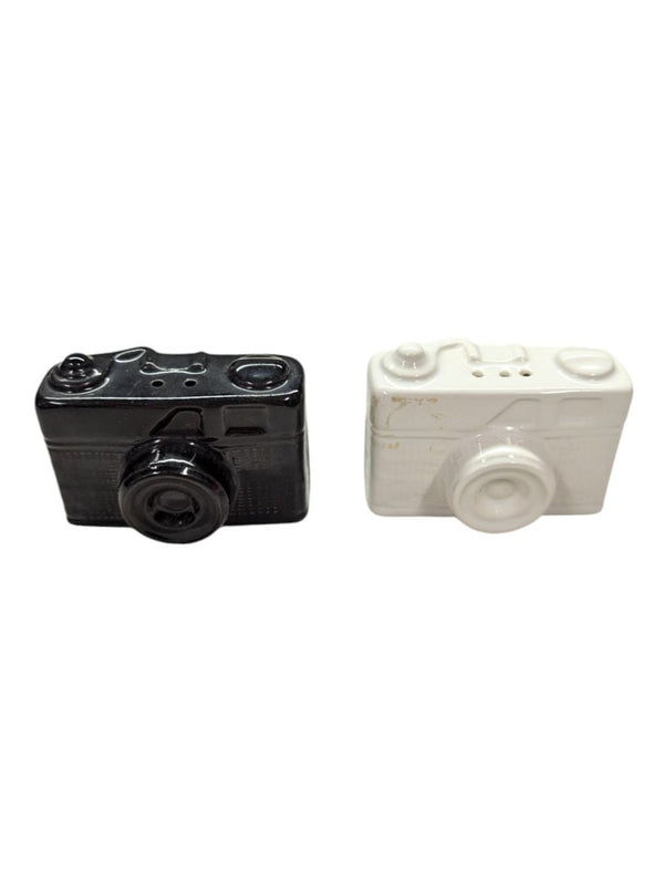 Camera salt and pepper shakers