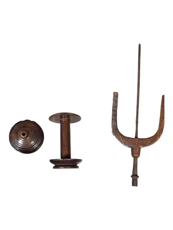 Antique Castle Style Spinning Wheel