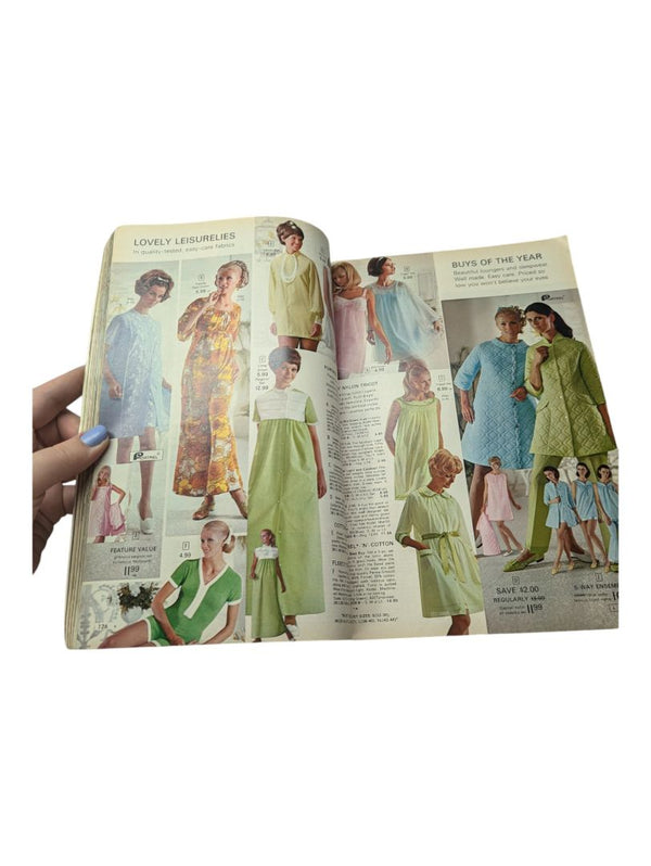 Lot of 1970 Eaton's and Sears Catalogues