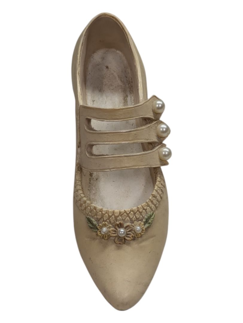 Mini Ceramic Shoe- Cream with Straps