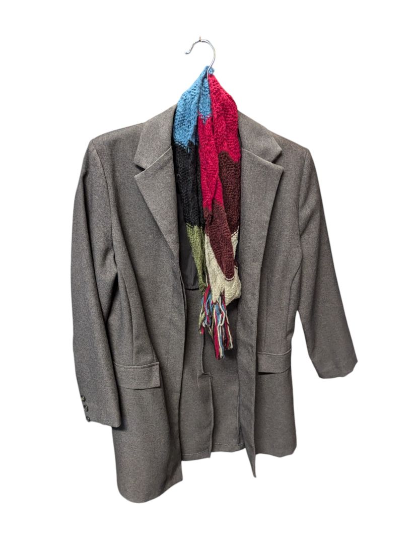 Grey Blazer w Multi-coloured Scarf