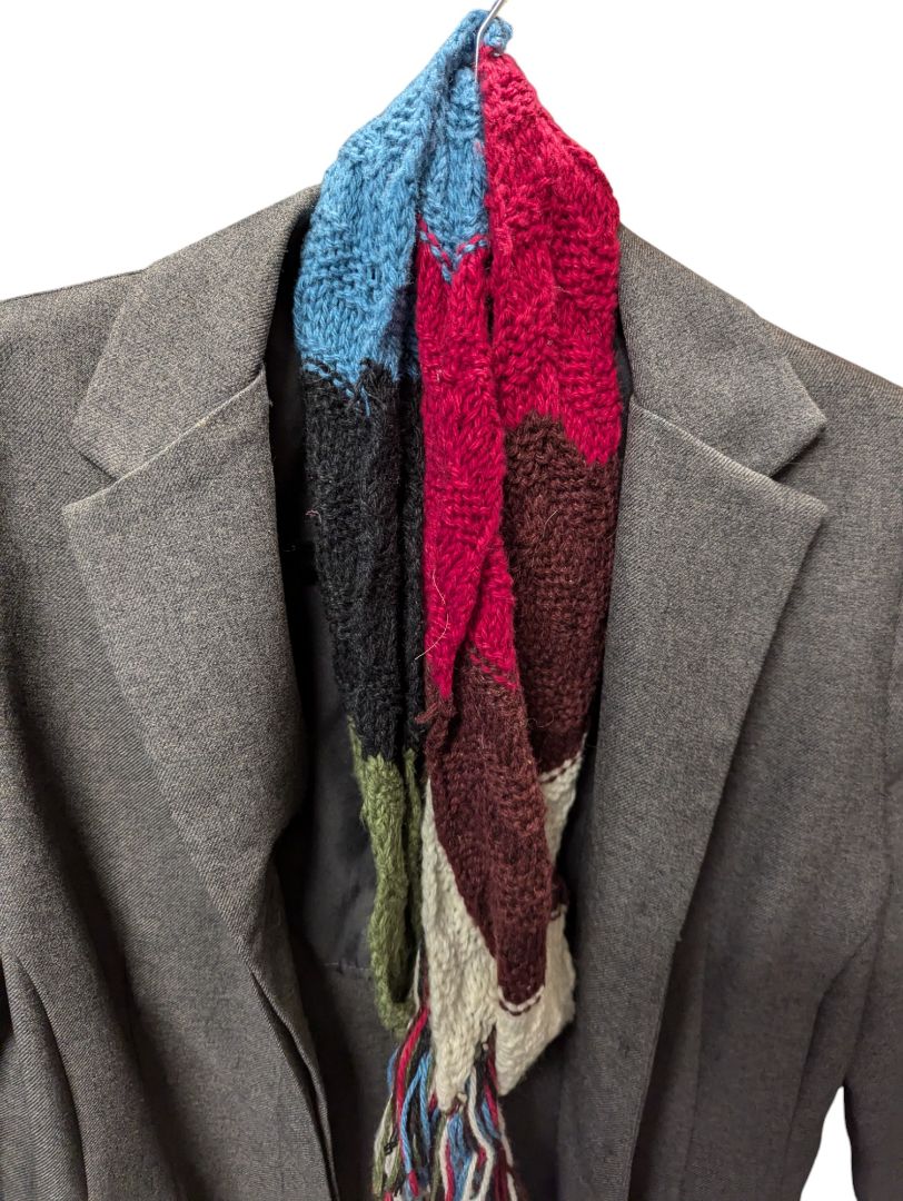 Grey Blazer w Multi-coloured Scarf