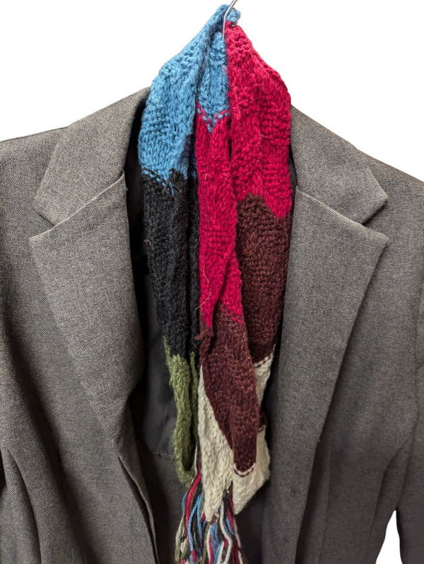 Grey Blazer w Multi-coloured Scarf