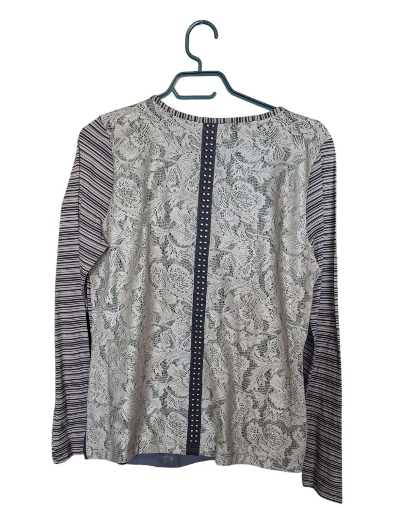 Beige and Grey Tricotto Long Sleave Size Medium