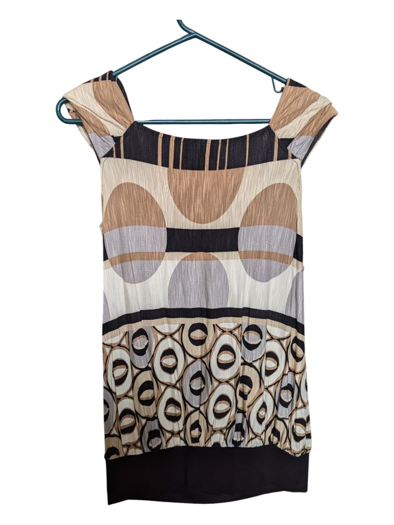 Brown and Black Circle Patterened Shirt Nueva Size 4