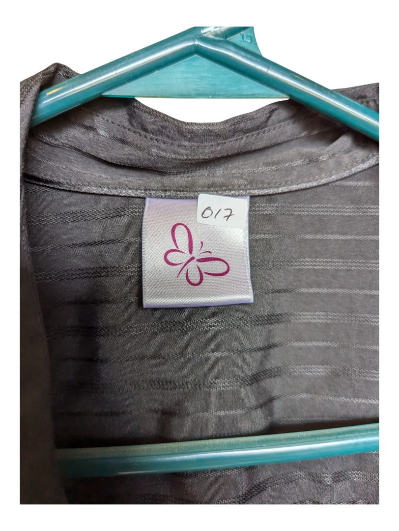 Grey Lined Patterened No-Sleeves (Butterfly Tag)