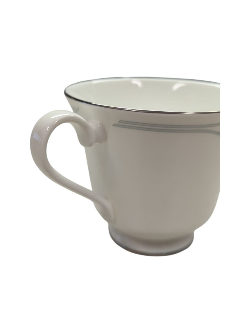 Royal Doulton Carnation Plate and Cup Set (60 pieces)