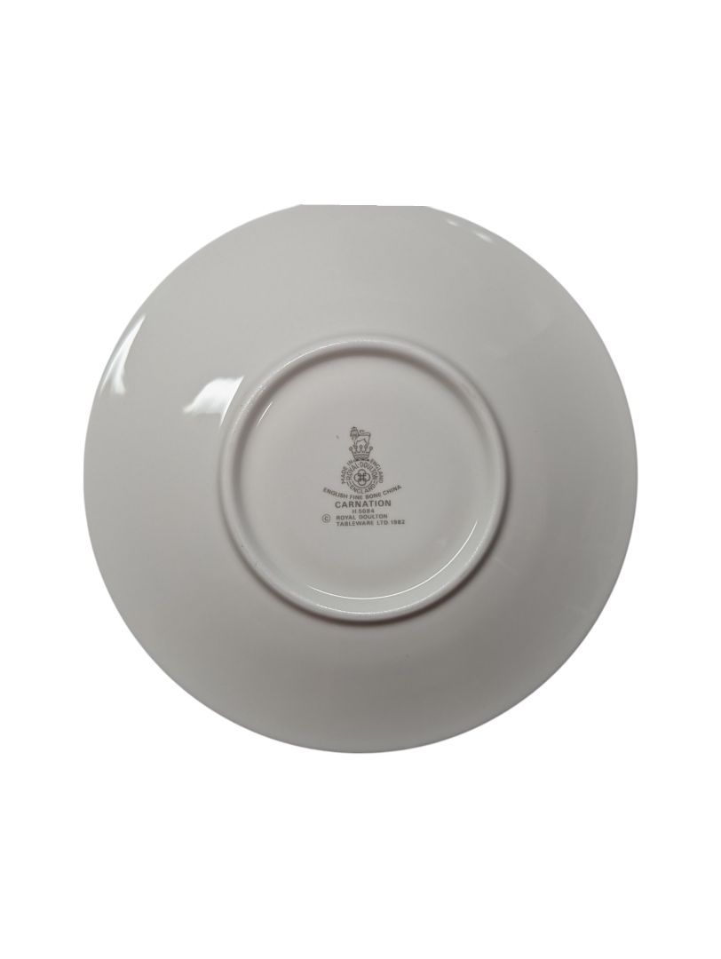 Royal Doulton Carnation Plate and Cup Set (60 pieces)