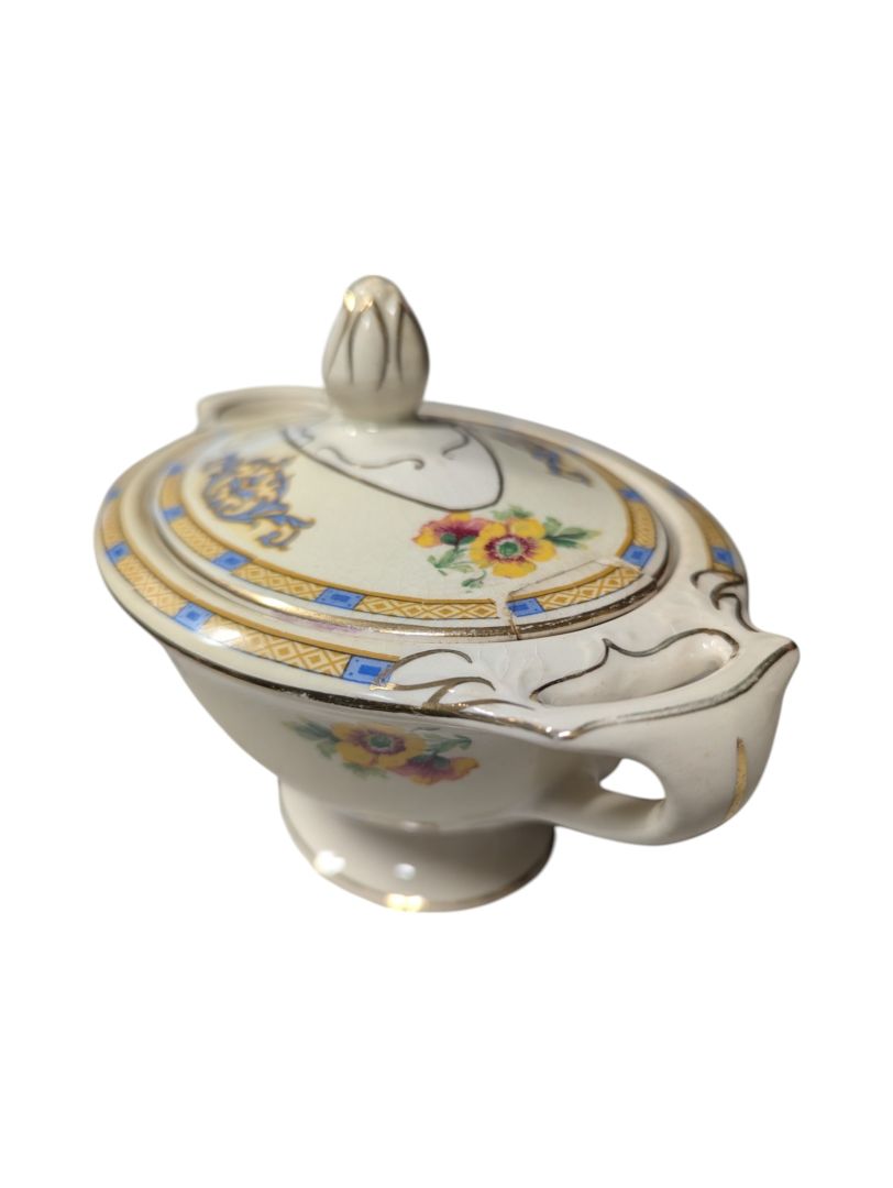 J&G Meakin England Plate, Gravy Bowl and Serving Dish w/ Lid (set of 4)