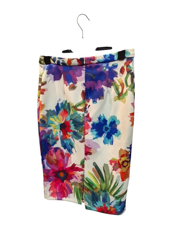 White Skirt with Flower Pattern Frank Lyman Size 4