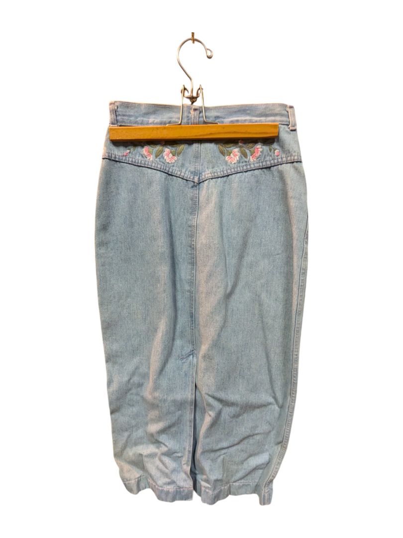Blue Denim Skirt with Embroidered Flower Visa