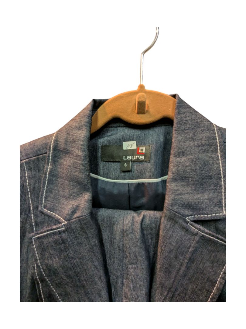Grey Demin w/ White Lining Blazer and Trouser (set of 2) Laura Size 6