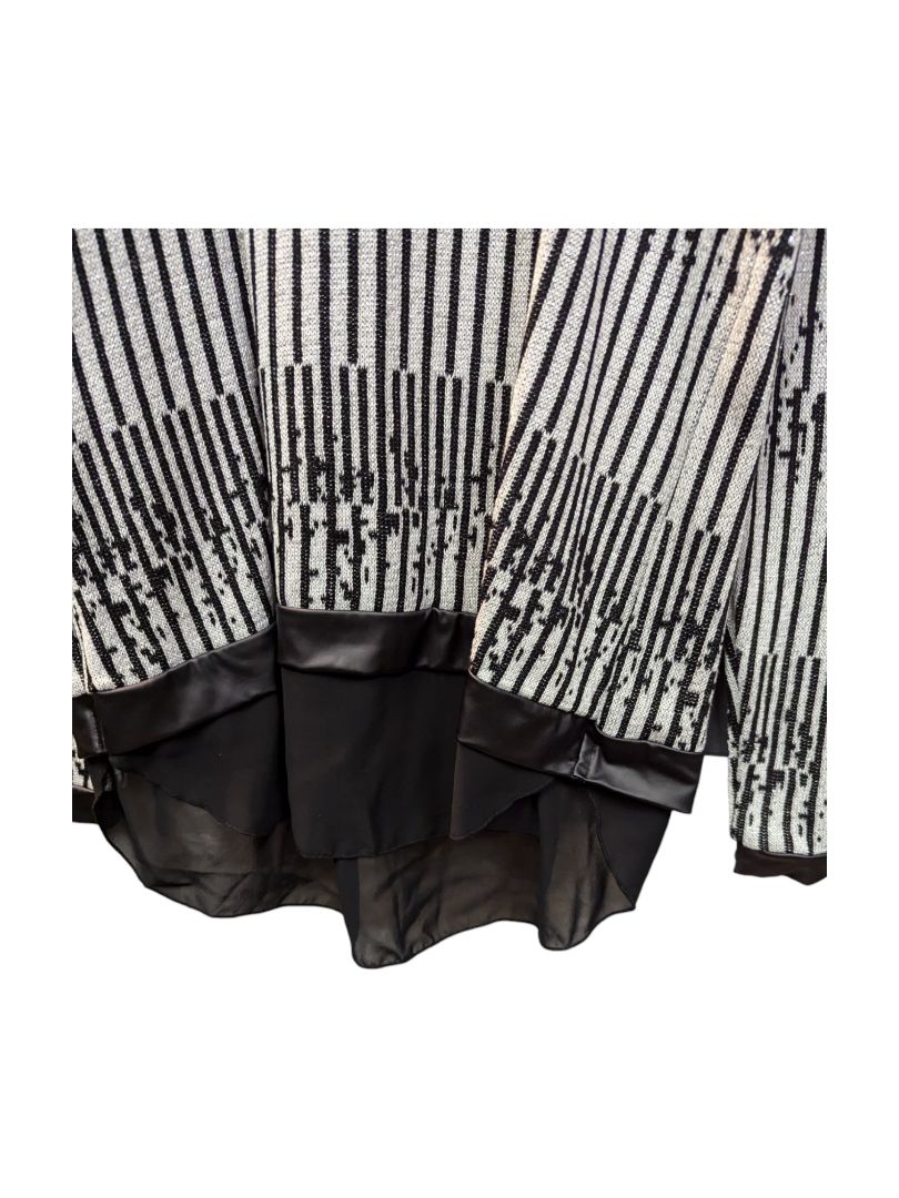 Black and White Line Layered Sweater Jane John Size S
