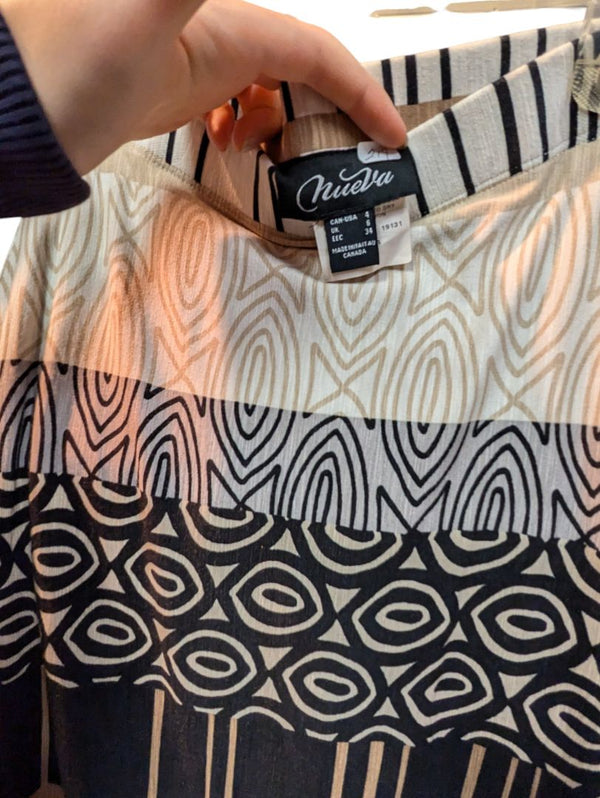 Geometric Pattern Long Skirt Nueva Size 4