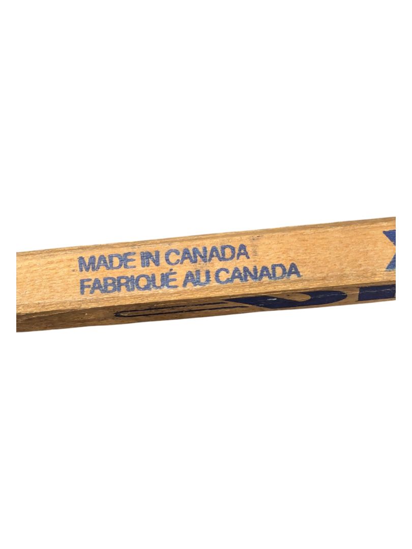 Vintage Vic Wee Vic Canadian Jr Hockey Stick
