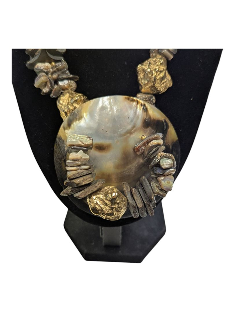 Natural Stone Necklace with Shell Pendant