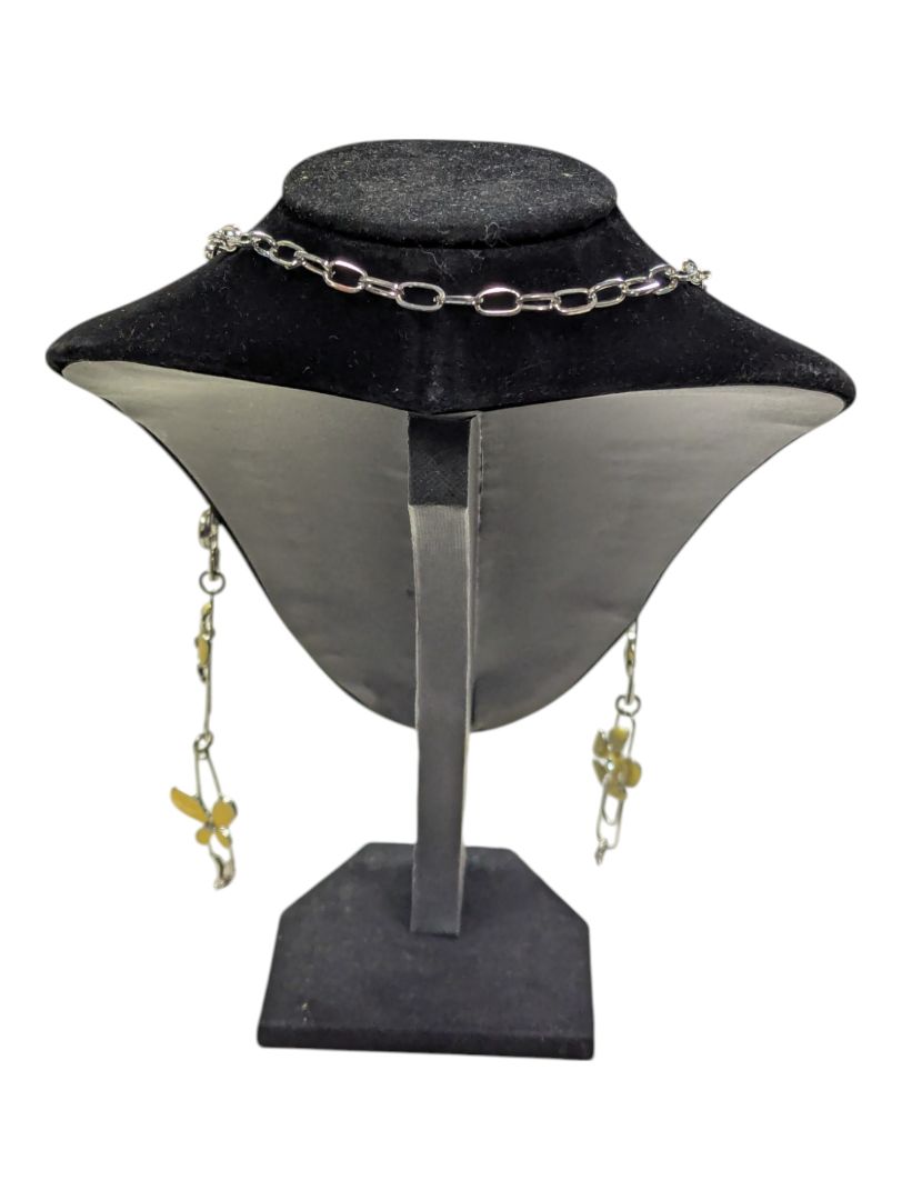 Sliver Tone Paper Clip Flower Necklace