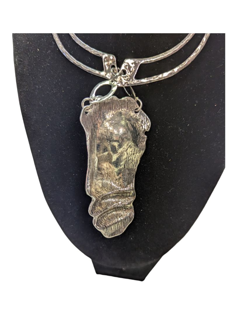 Metal Half Face Necklace