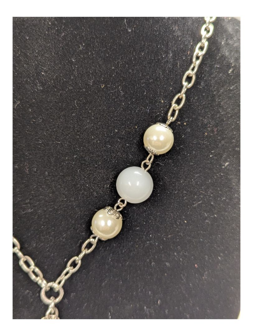 Fashion Necklace w/ Pearl and Slivertone Pendant