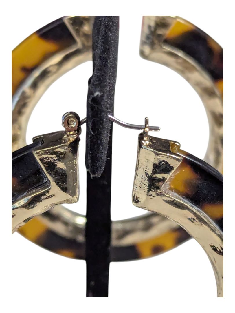 Shell Hoop Earrings