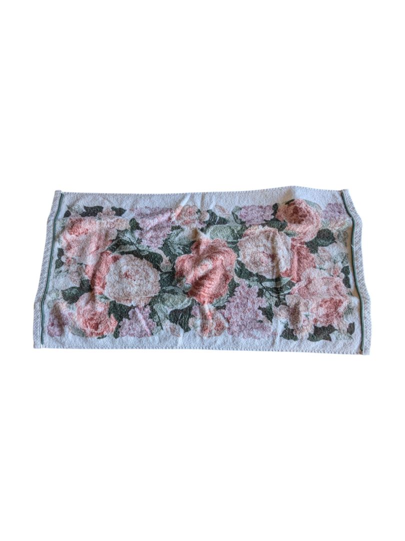 Mix of Towels and Shower Curtian w/ Metal Decorative Leaf Curtain Hooks (6 towels, 1 Curtian and 12 Hooks Set)