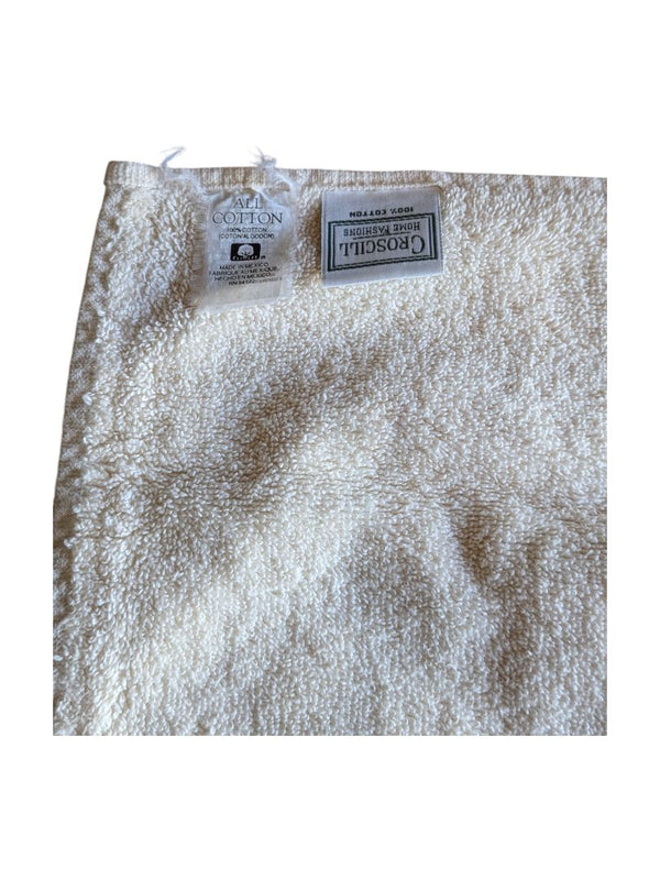 Mix of Towels and Shower Curtian w/ Metal Decorative Leaf Curtain Hooks (6 towels, 1 Curtian and 12 Hooks Set)