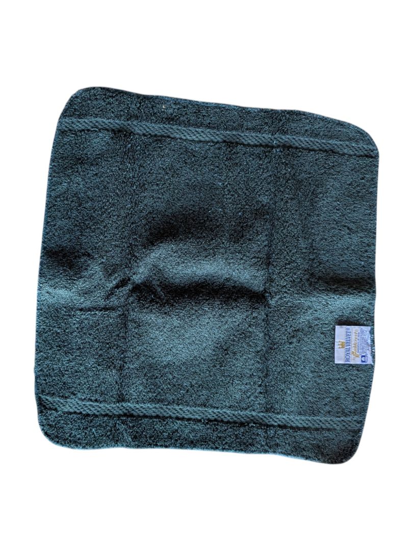 Mix of Towels and Shower Curtian w/ Metal Decorative Leaf Curtain Hooks (6 towels, 1 Curtian and 12 Hooks Set)