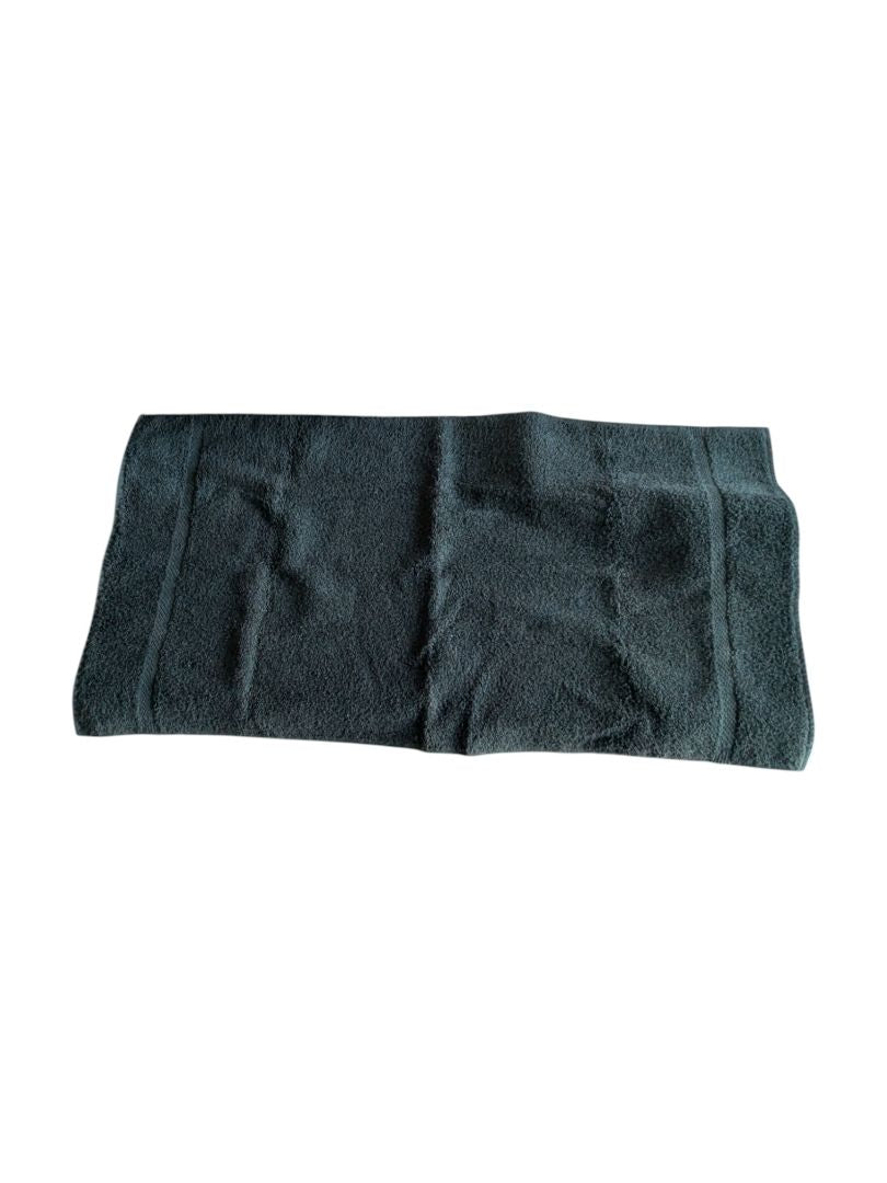 Mix of Towels and Shower Curtian w/ Metal Decorative Leaf Curtain Hooks (6 towels, 1 Curtian and 12 Hooks Set)